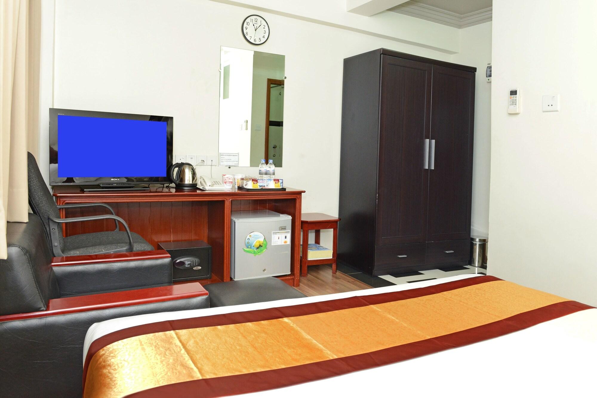 Hotel Grand United - Chinatown Rangoon Buitenkant foto