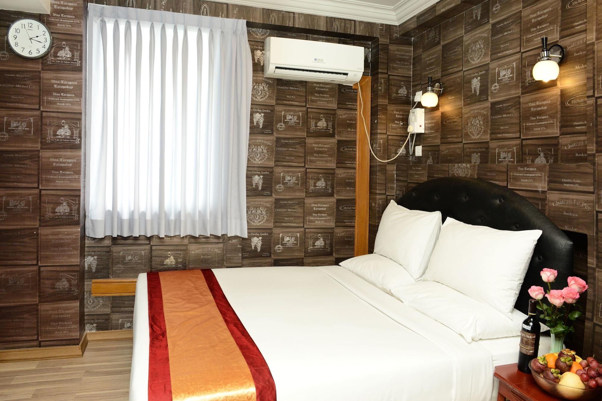 Hotel Grand United - Chinatown Rangoon Buitenkant foto